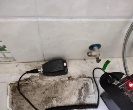 瑞金屋顶漏水维修公司分享下卫生间漏水的危害及解决方法